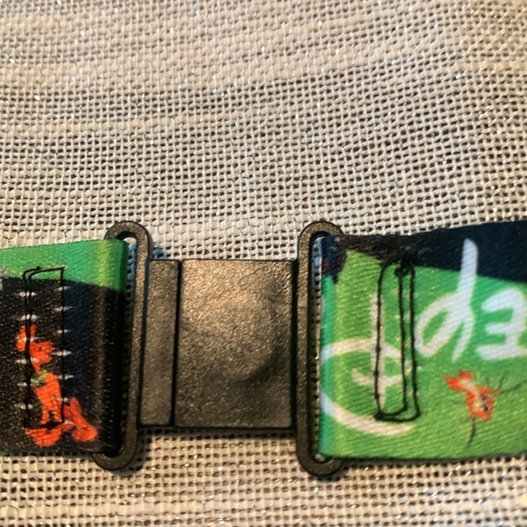 Disney Parks POISON APPLE Cauldron Green Popcorn Candy Bucket Halloween - Picture 7 of 14